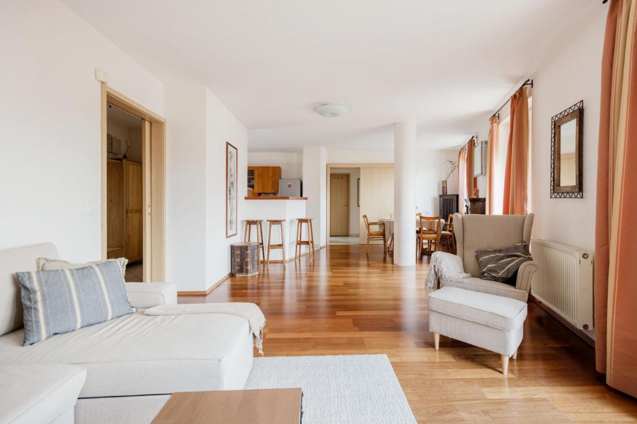 Bright And Spacious Penthouse W/ Terrace & Parking Budapest Exterior foto