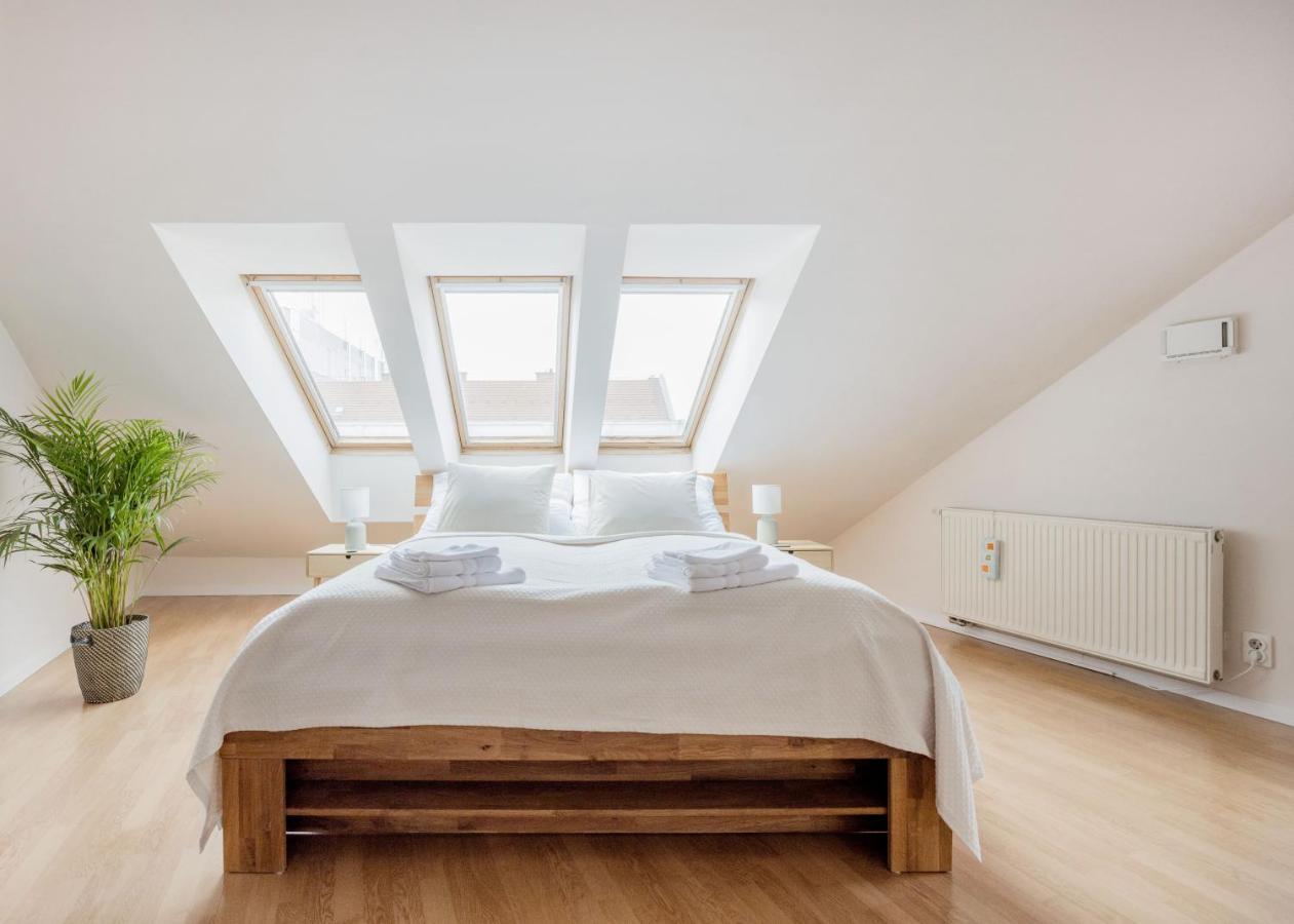 Bright And Spacious Penthouse W/ Terrace & Parking Budapest Exterior foto